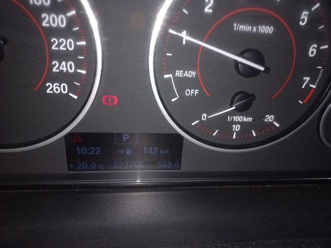 2012 BMW 320i M Sport A/T (F30) thumbnail 7