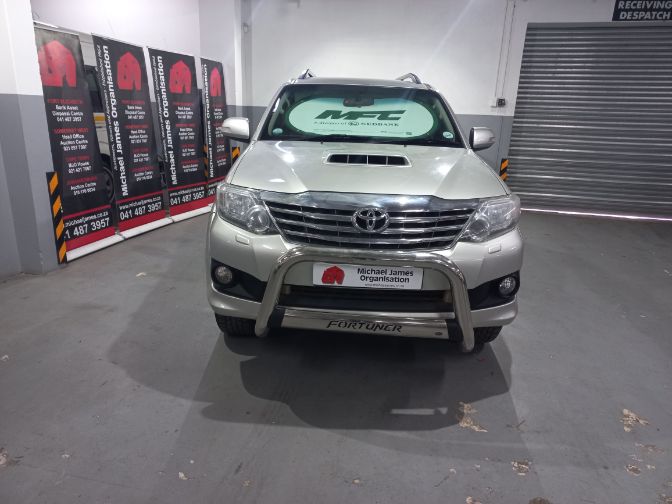 2014 Toyota Fortuner 3.0D-4D R/B thumbnail 3