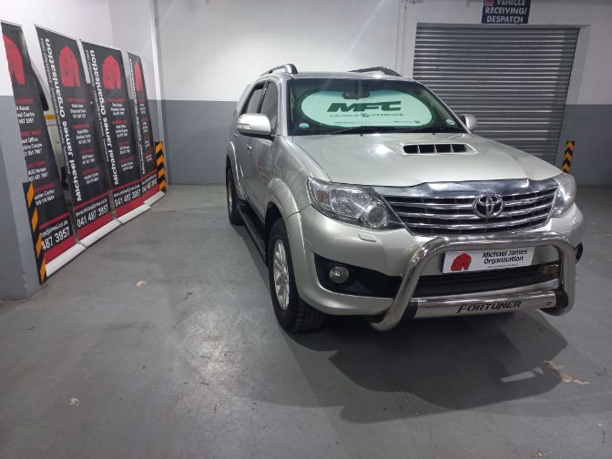 2014 Toyota Fortuner 3.0D-4D R/B thumbnail 2