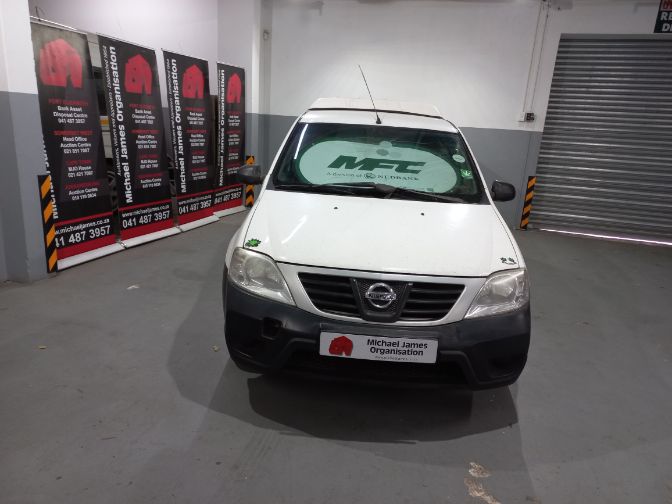 2011 Nissan NP200 1.6 S P/U S/C thumbnail 3