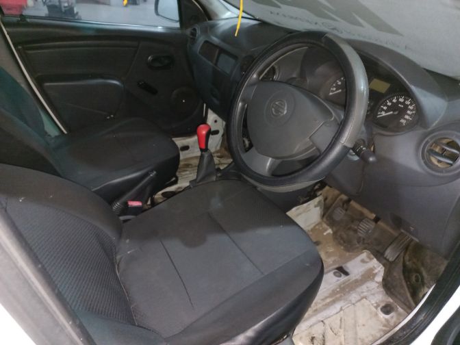 2011 Nissan NP200 1.6 S P/U S/C thumbnail 6