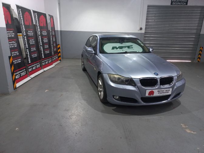 2009 BMW 320i A/T (E90) thumbnail 2