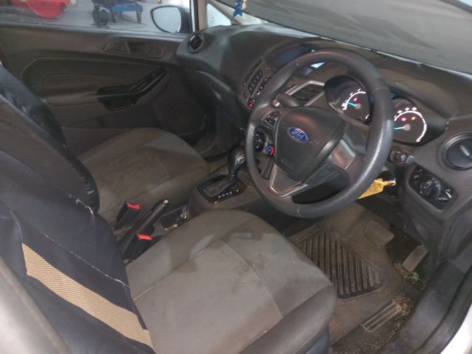 2015 Ford Fiesta 1.0 Ecoboost Ambiente Powershift 5Dr thumbnail 6