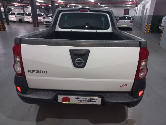 2020 NIssan NP200 1.6 A/C Safety Pack P/U S/C thumbnail 5