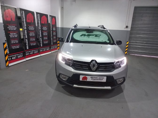 2018 Renault Sandero 900T Stepway Plus/Techroad thumbnail 3