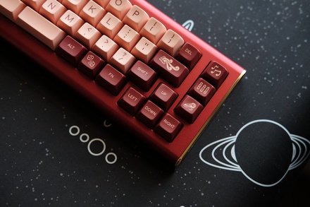 Adélie Keyboard Red - Gold PVD Brass