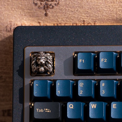 Nemean Lion Head Keycap - Aged Brass