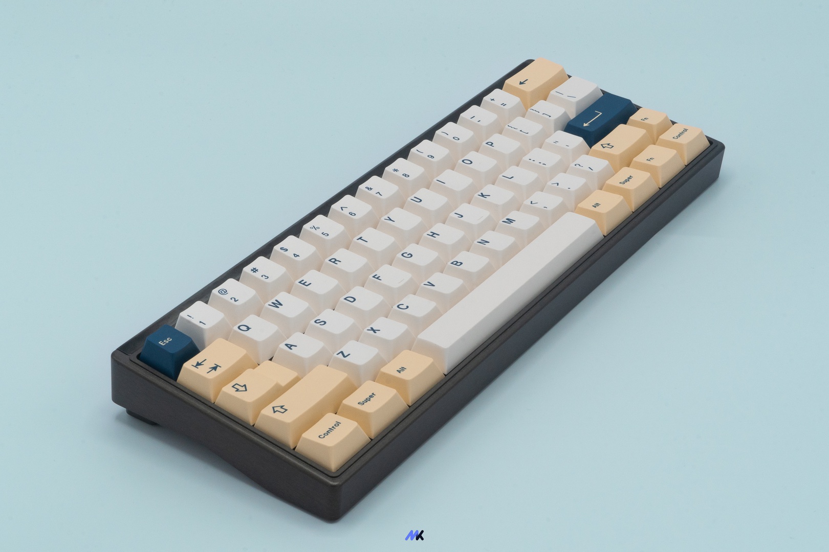 GMK Birch Base Kit [箱右端に凹みあり]-