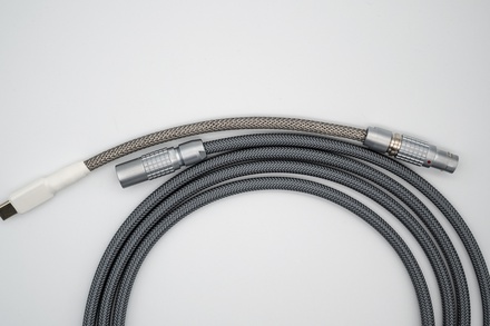 Sterling by Keebstuff - custom USB cable