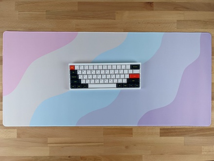 Sleepy eyes Deskmat