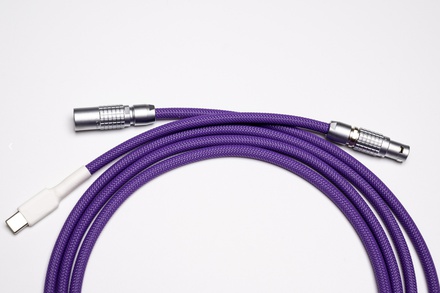 Non-coiled LEMO custom USB cable/ Vivid Violett