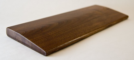 Wrist rest by USA-based artisan /u/MDDDIY (Walnut)