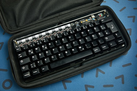 Gingham USB C Keyboard Kit (through-hole)