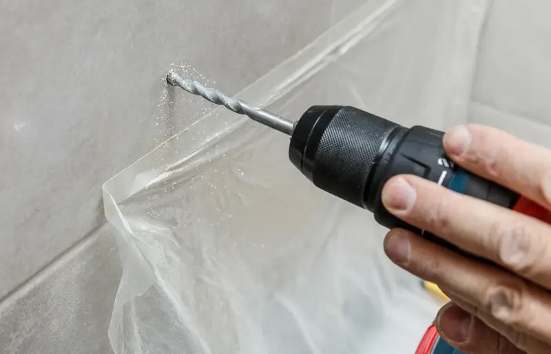 Vyrezanie otvorov do obkladu a dlažby Vyrezanie otvorov do obkladu a dlažby