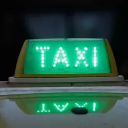 Fernando Frazão/Agência Brasil taxi