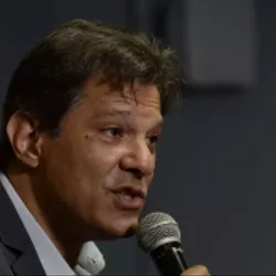 Pouco após ser confirmado ao cargo, ele concedeu uma rápida entrevista aos jornalistas. haddad