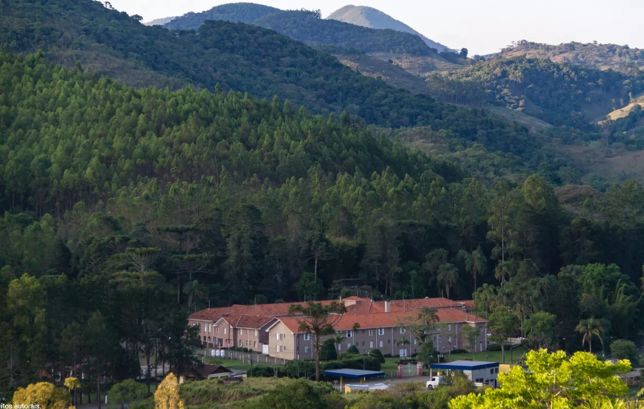 vista de longe - grand hotel pocinhos - divulgação