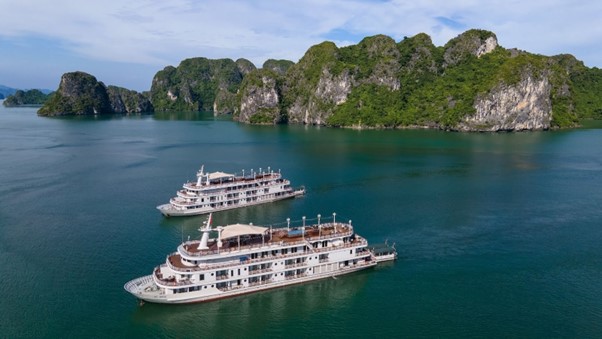  Paradise Vietnam: The Maritime Tourism On Ha Long Bay And Lan Ha Bay