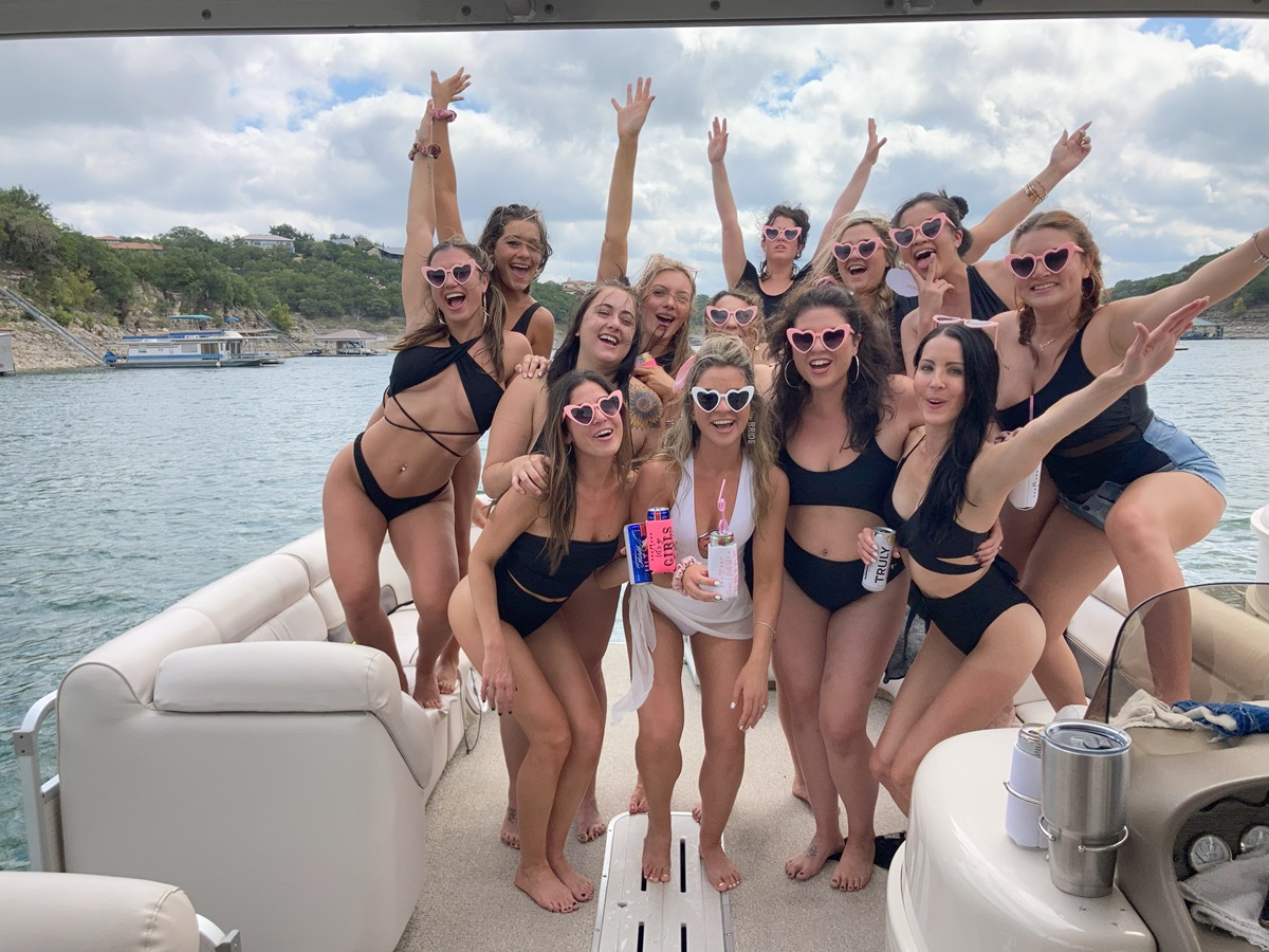 Lake Travis Bachelorette Party Boat Rental