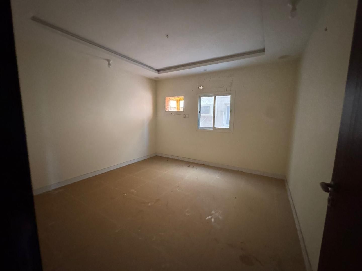 شقة سكنية عمر العقار سنتين بمساحة 195.80 م ( جيزان - الرحاب ) بصك 995409002853