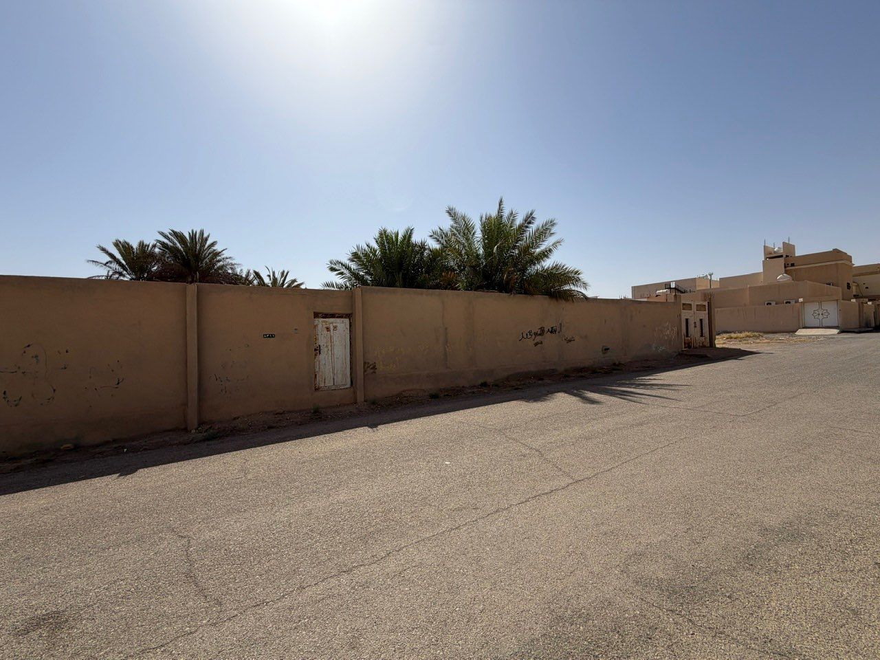 أرض سكنية مسورة حي الاندلس بالمزاحمية صك 960657002033