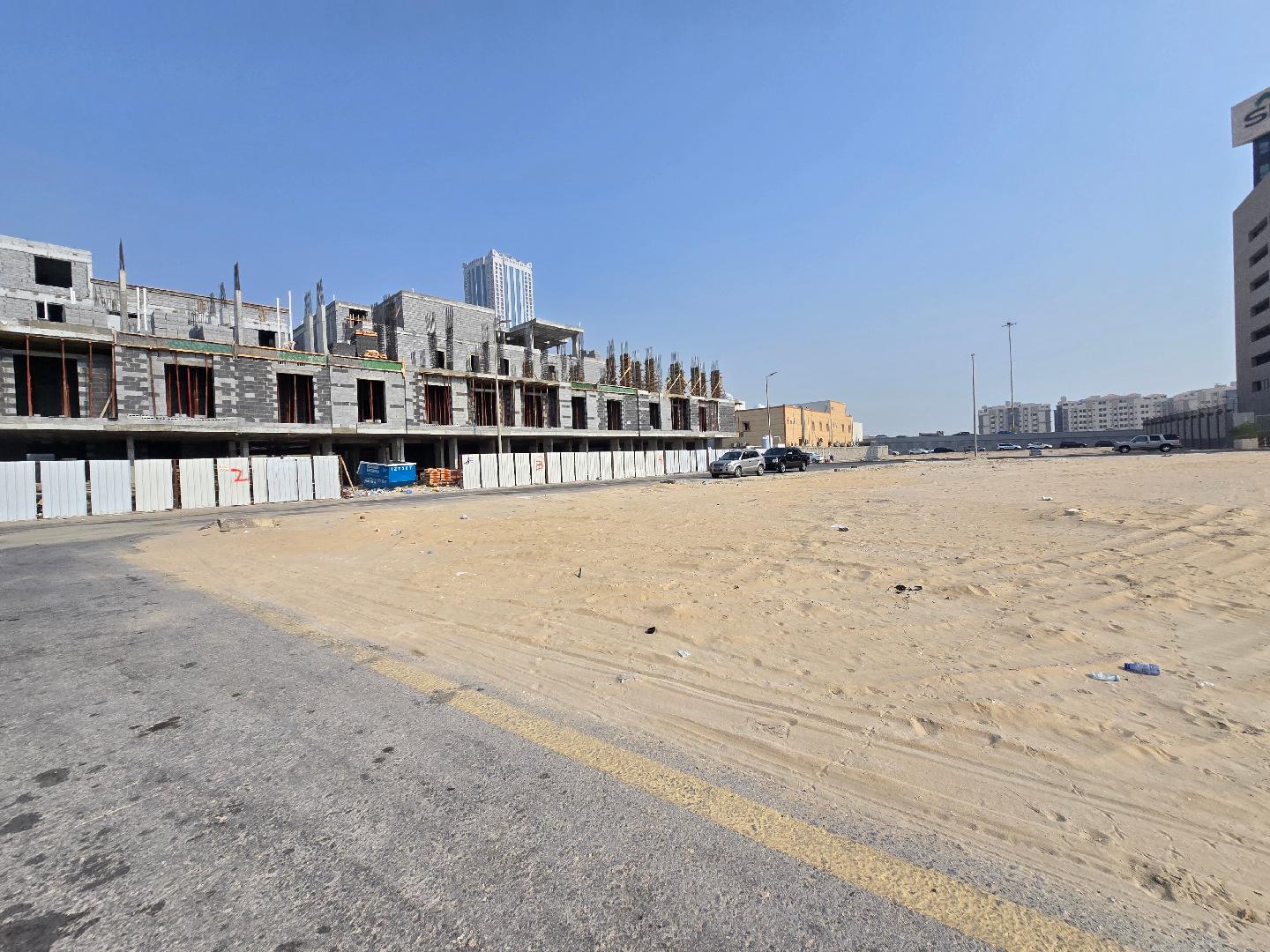 أرض سكنية مشاع بمساحة اجمالية 632.53م صك رقم(730203017018)