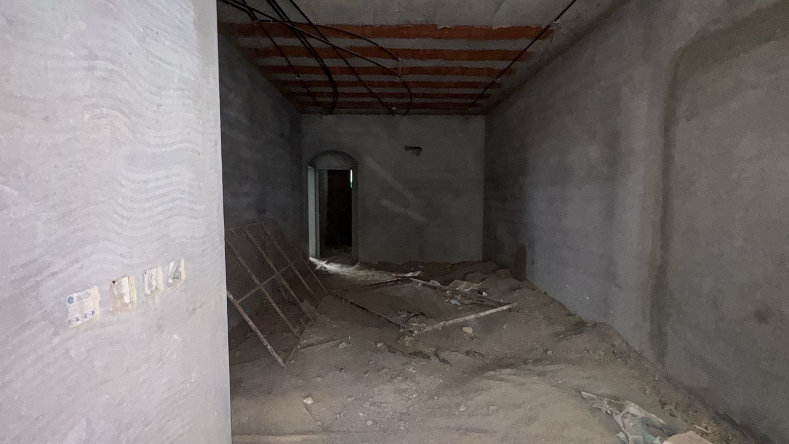 عمارة سكنية بصك رقم 394388001464