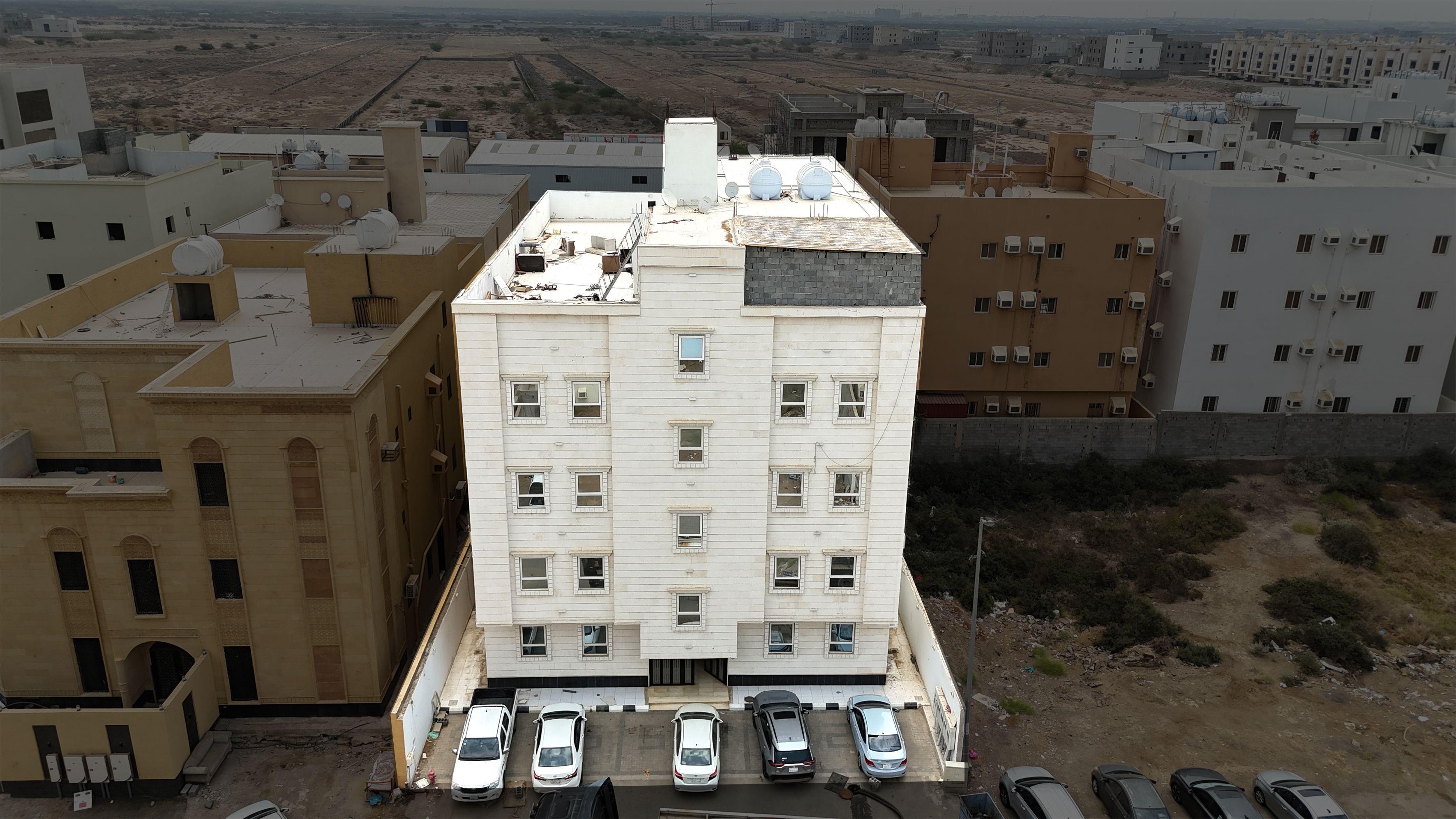 شقة سكنية في حي المحمدية 2 بمساحة 173.22م صك 495408002920