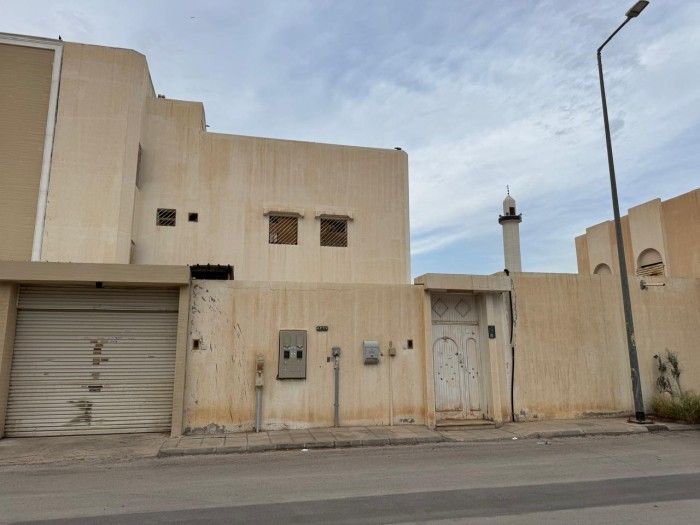 فيلا سكنية بحي السلام بمساحة 720متر صك رقم 6032969858800000
