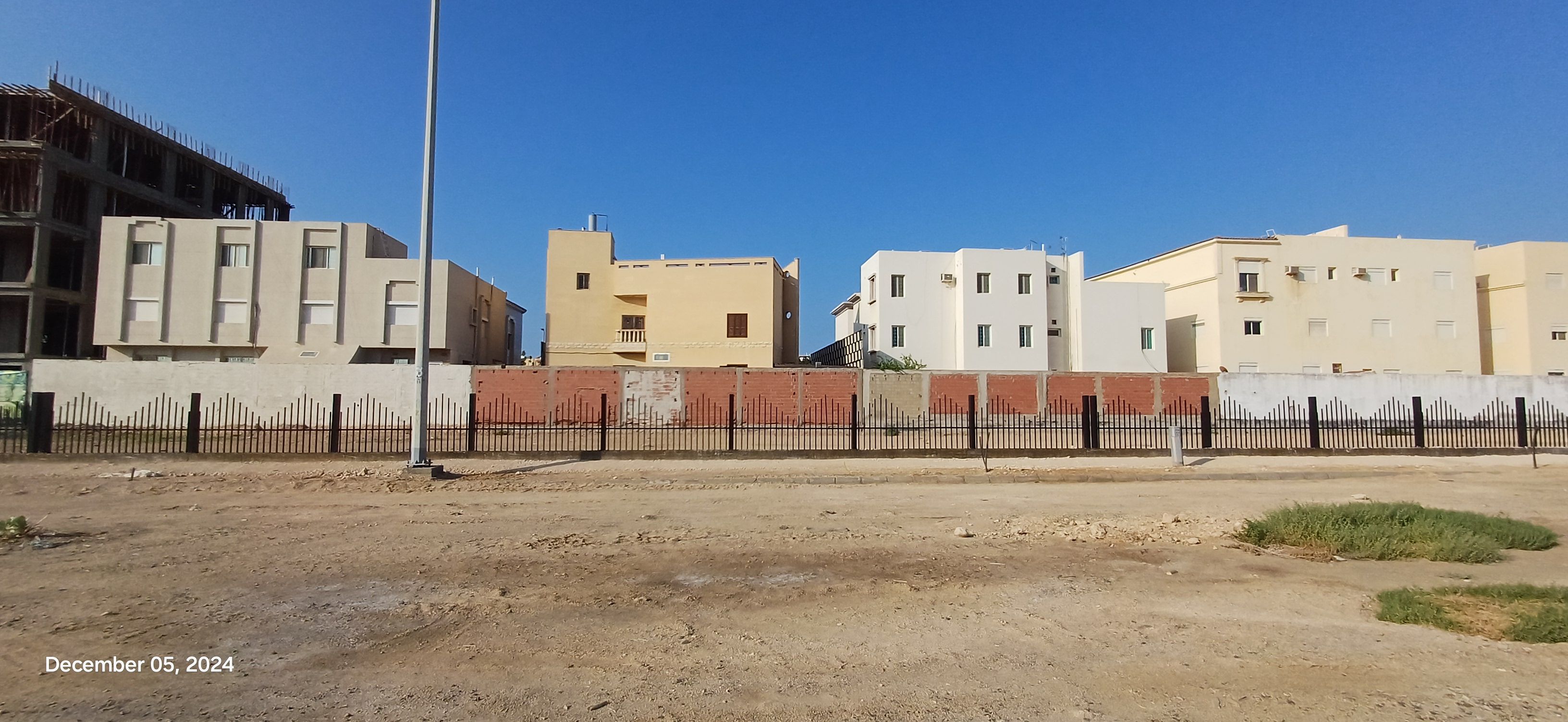 ارض سكنية - 915703003304