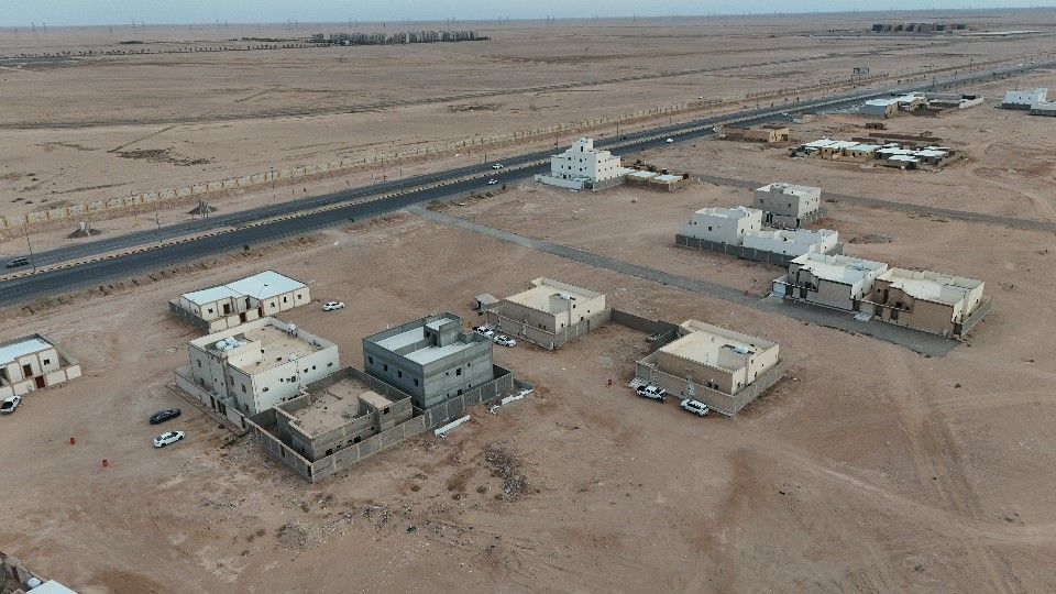 دور أرضي مؤجر بمساحة 400 م ( بحي الشفاء - حفر الباطن ) 795309007493