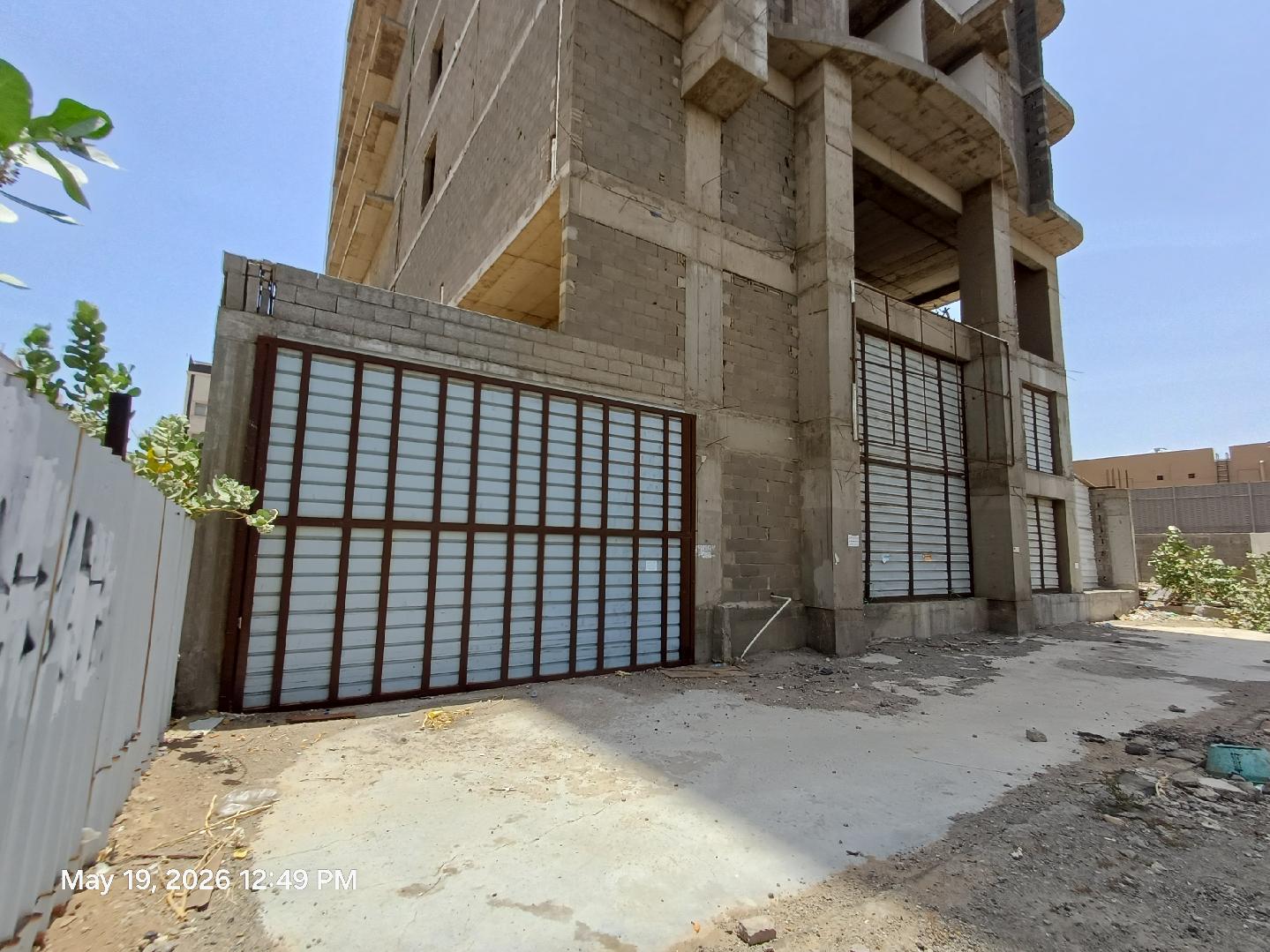 مبنى فندقي بمساحة 1600م صك رقم 320208036530