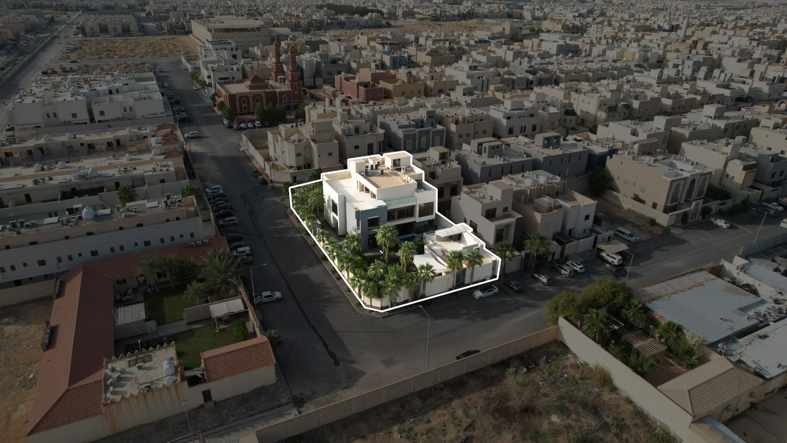 فيلا سكنية واستراحة في حي العارض بمدينة الرياض بصكين 510704000651 / 910704000652