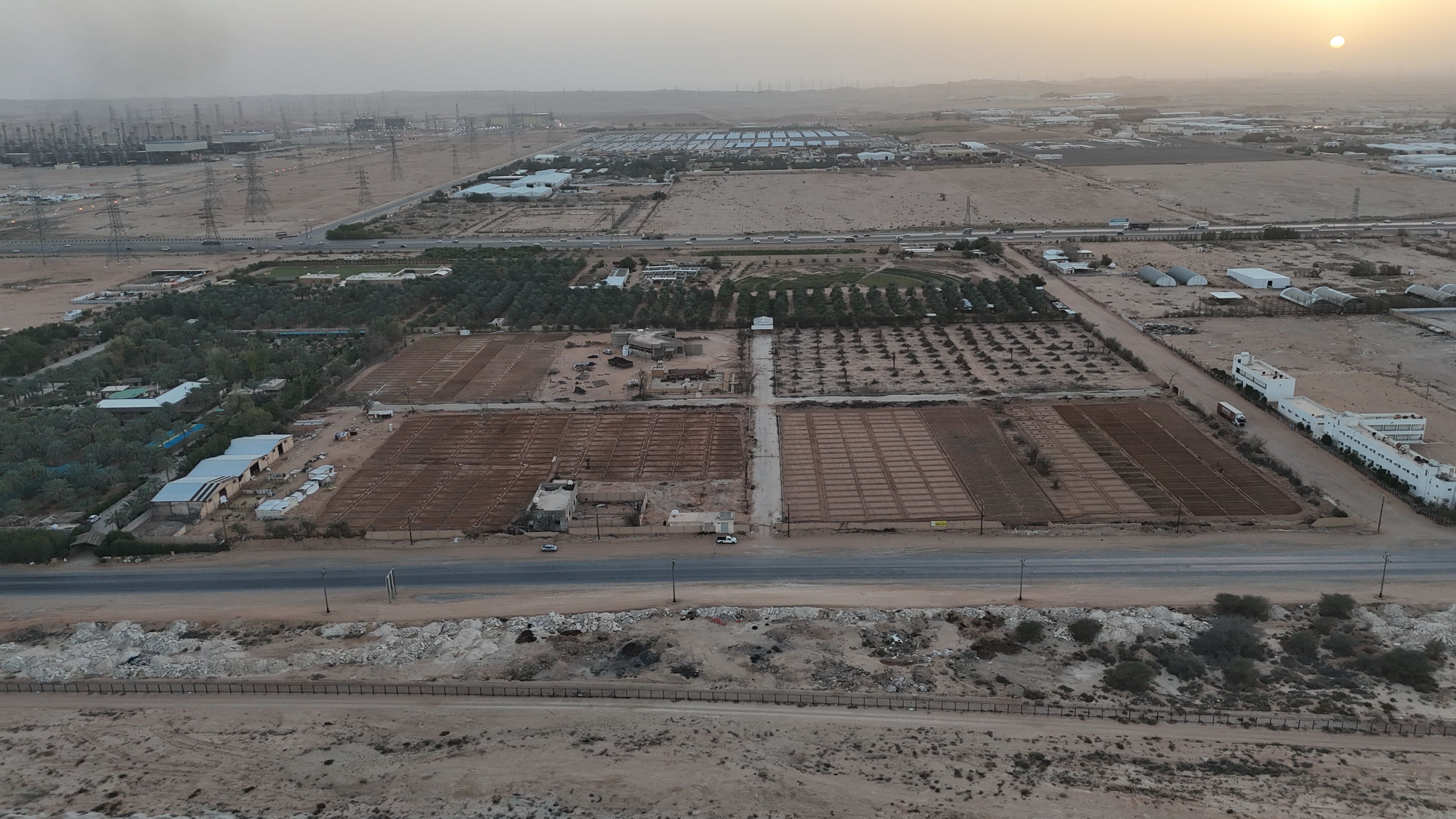 ارض حي هيت بمساحة 82,500 متر مربع