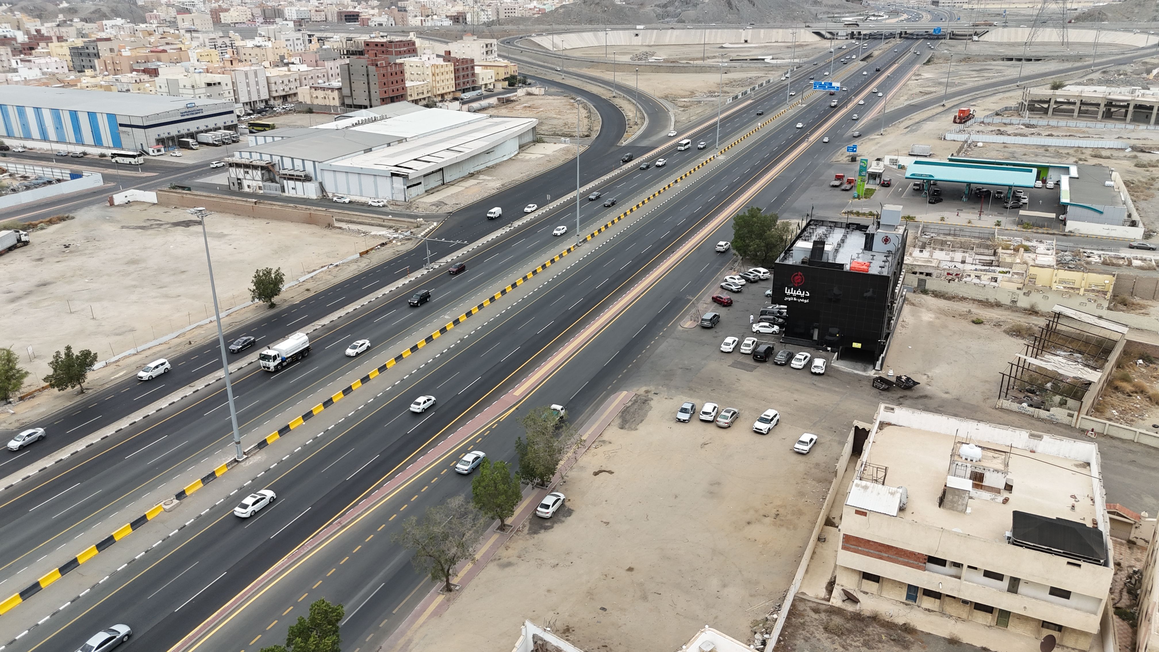 أرض تجارية سكنية 820121020964