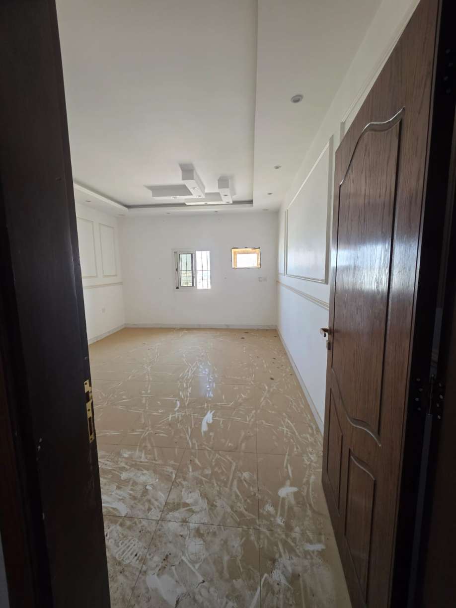 شقة سكنية عمر العقار 4 سنوات بمساحة 234.39 م ( جيزان - الصفا ) بصك 772104004166