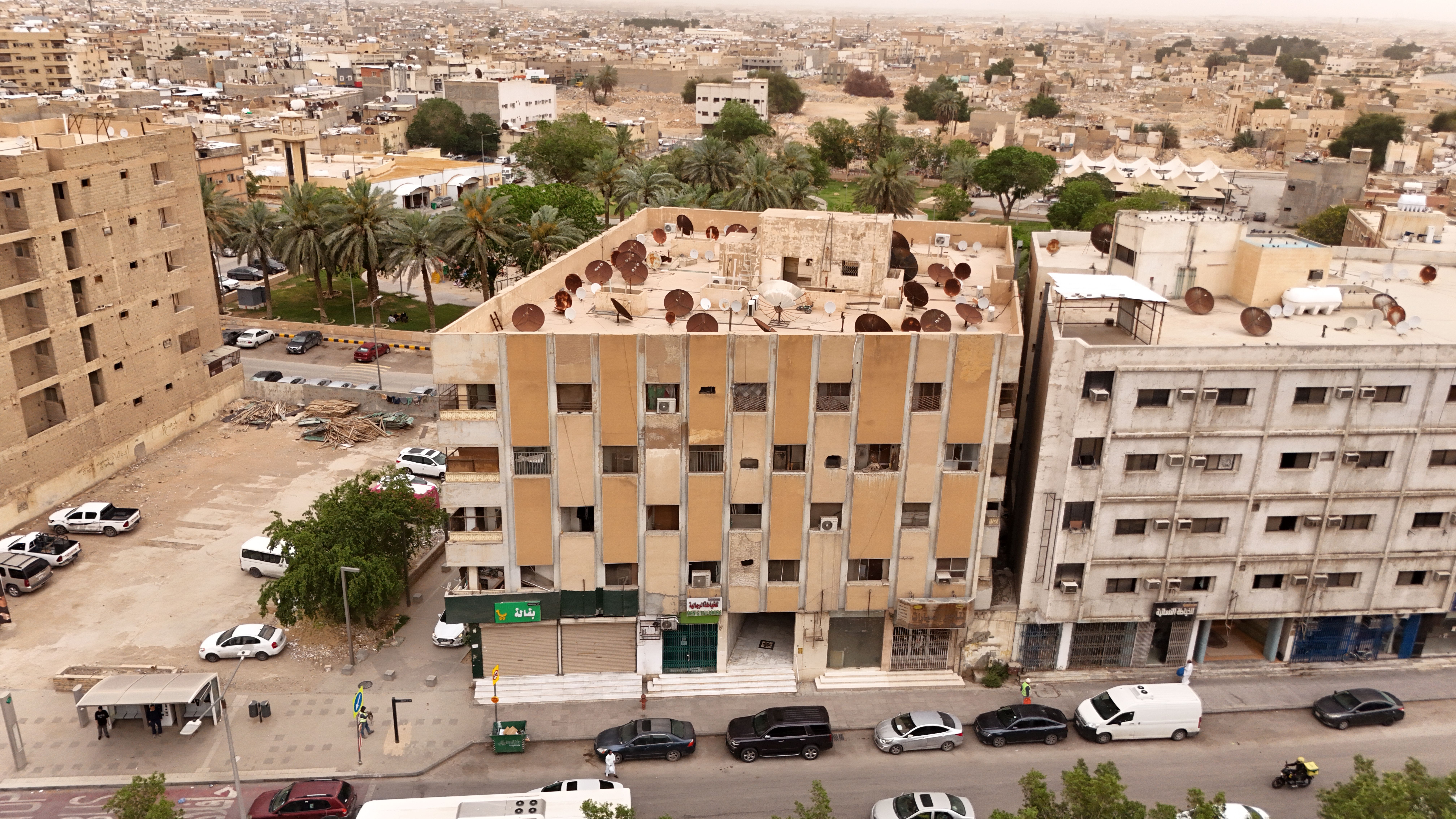 عمارة حي العود بمساحة 849 متر مربع