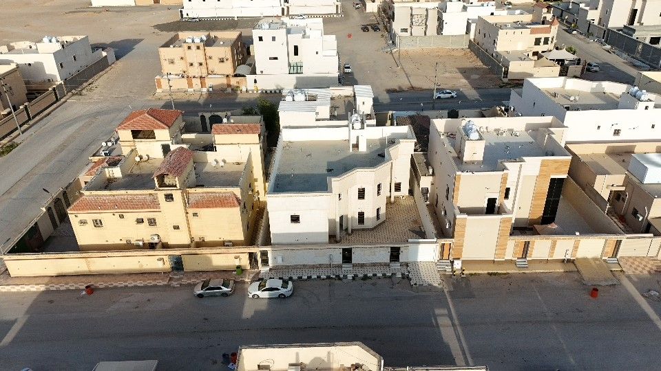 فيلا سكنية بمساحة 400 م ( بحي المروج - حفر الباطن ) 395309005476
