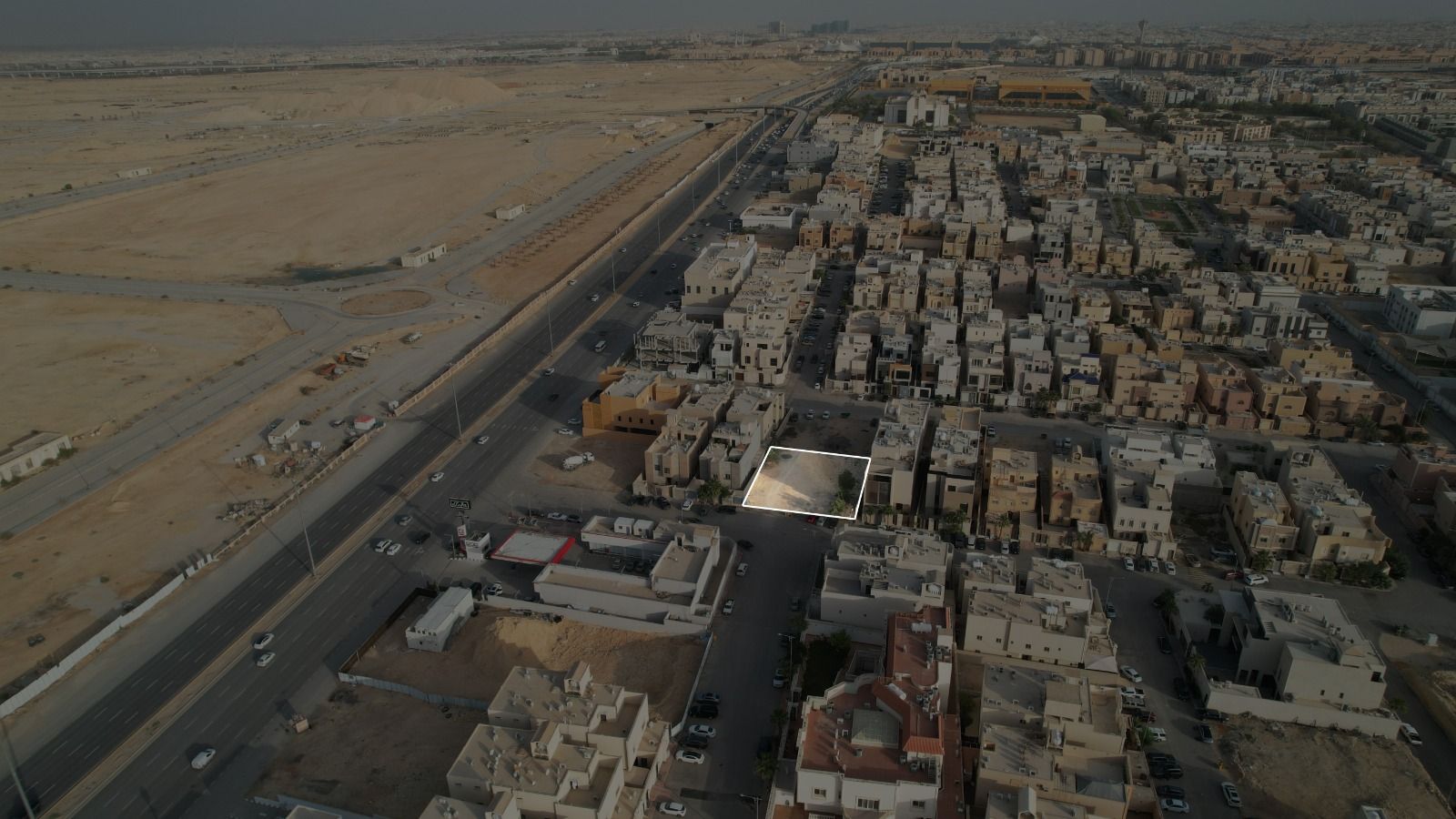 أرض سكنية في حي النرجس بمدينة الرياض بصك 5170999290500000