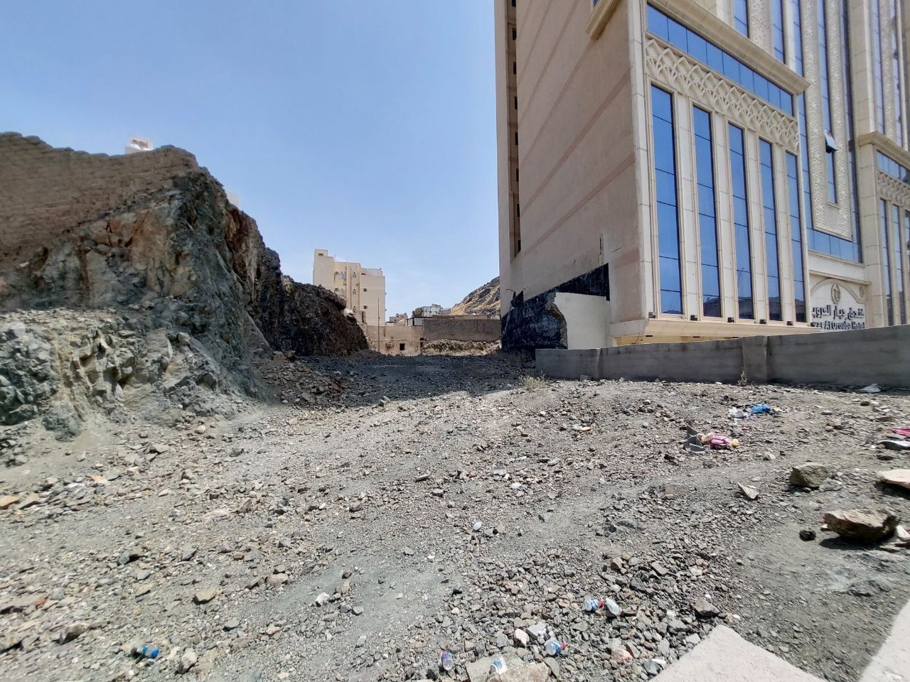 أرض تجارية سكنية (247768 -235528)