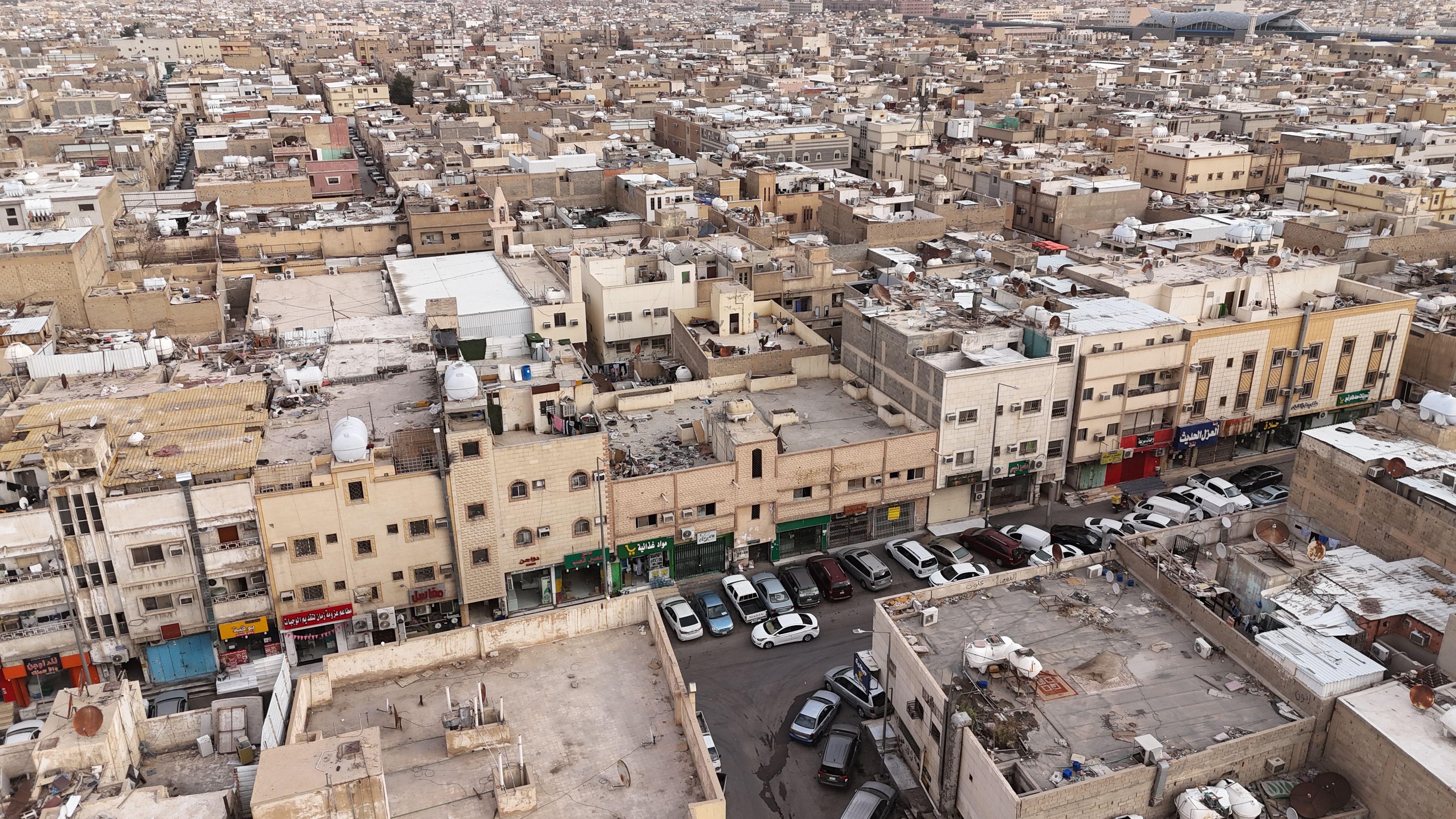 عمارة حي منفوحة بمساحة 392,31 متر مربع