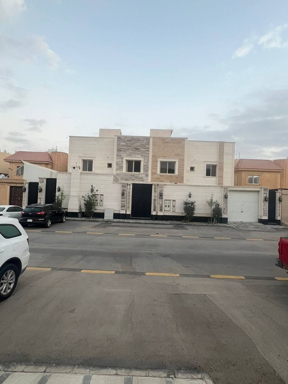 فيلا سكنية في حي الخليج بـ صك 760002951621