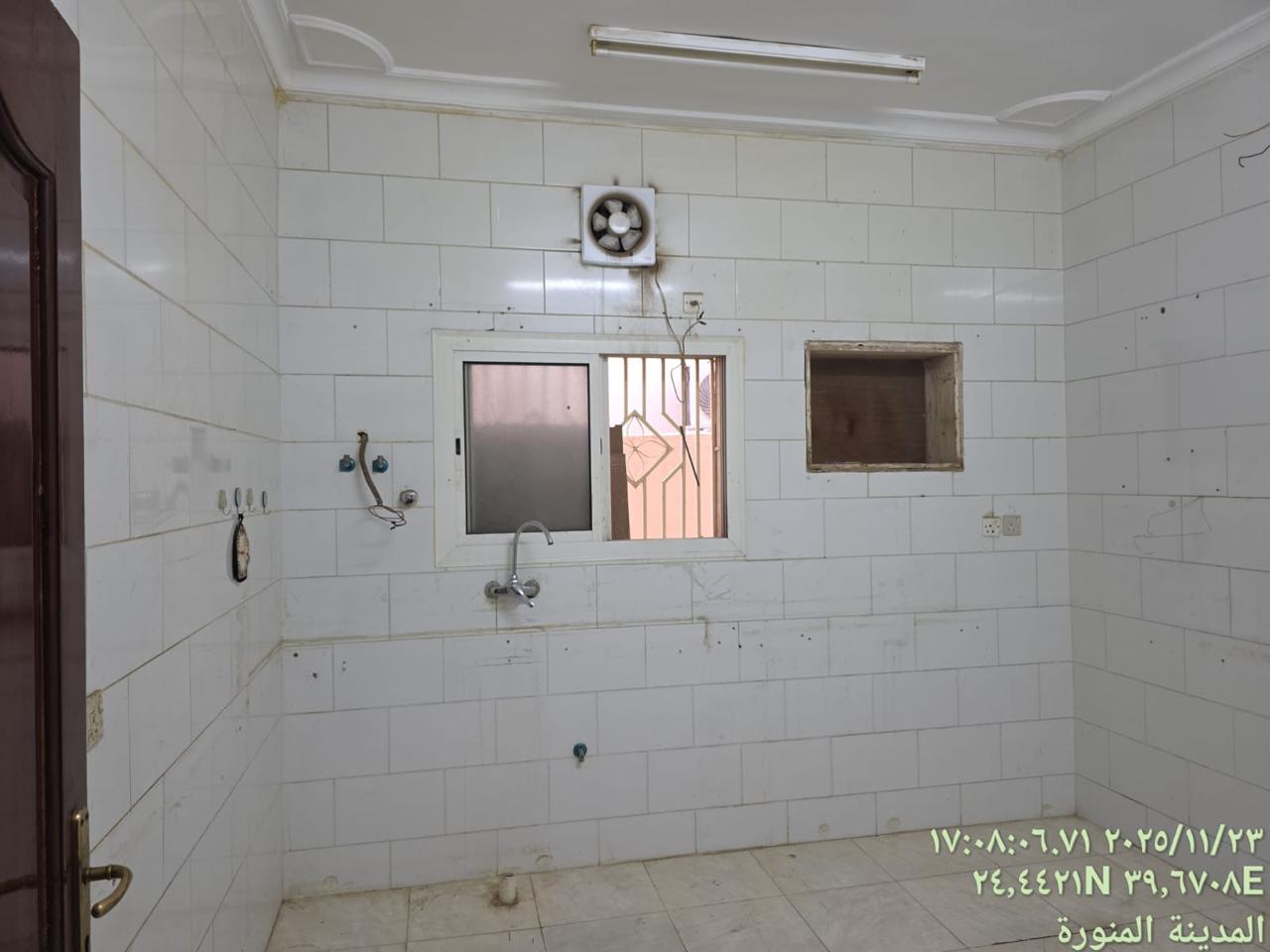 فيلا سكنية بحي مذينب منطقة ميطان رقم الصك 740104003654