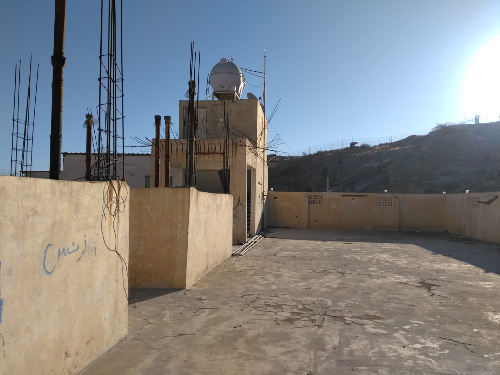 عمارة سكنية بمساحة :1200م صك رقم (320723004383)