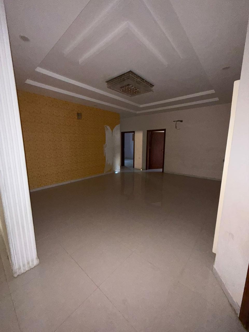 شقة سكنية بمساحة : 195.5م صك رقم (860002678840)