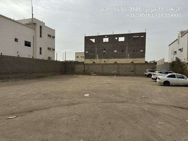 أرض سكنية بمساحة : 857.63 م صك رقم (441903007320)