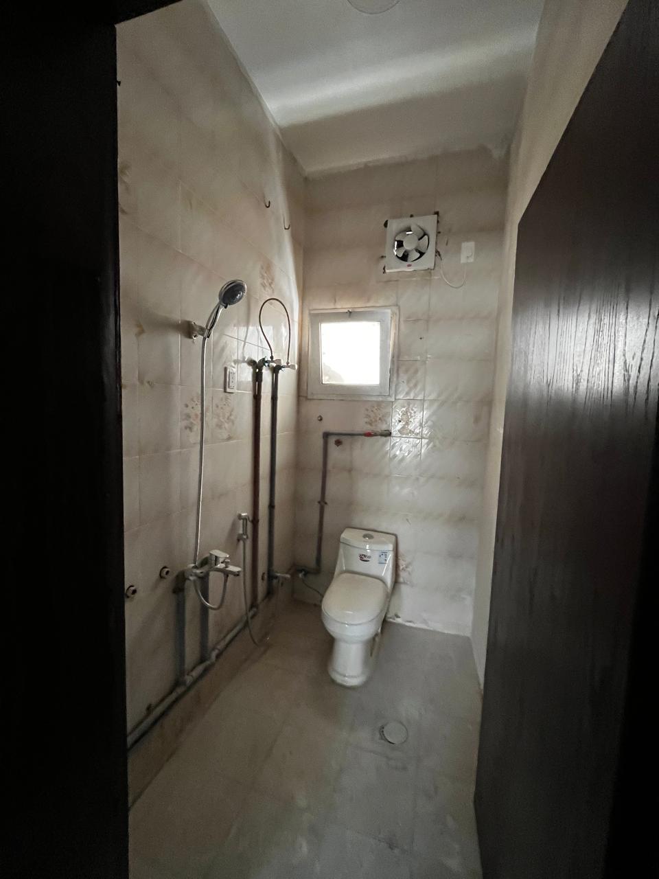 مبنى سكني بحي البادية بمدينة الدمام - 318705002039