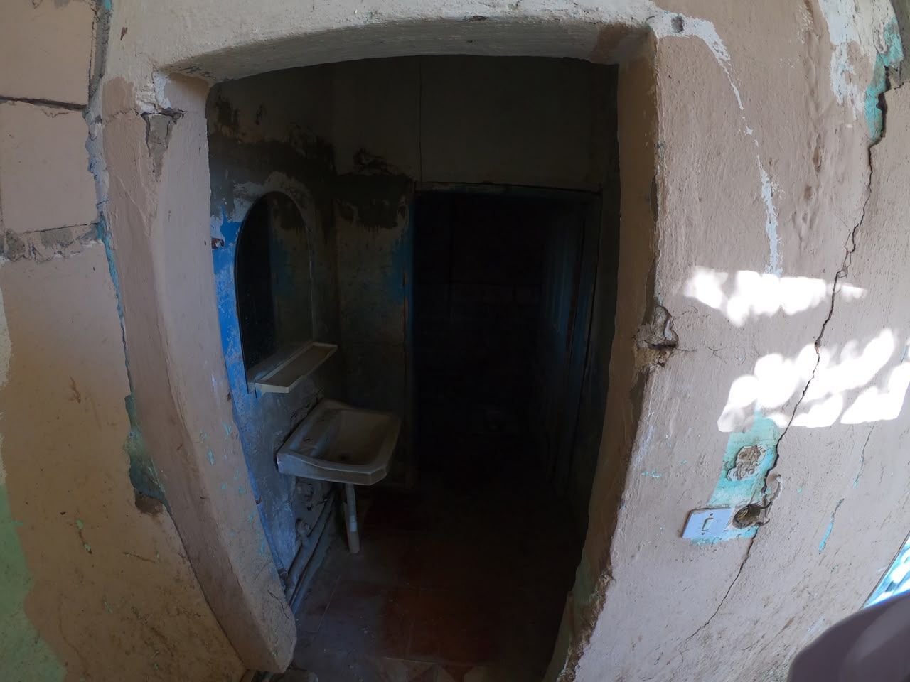بيت سكني حي الرويضة رقم الصك (560002644337)