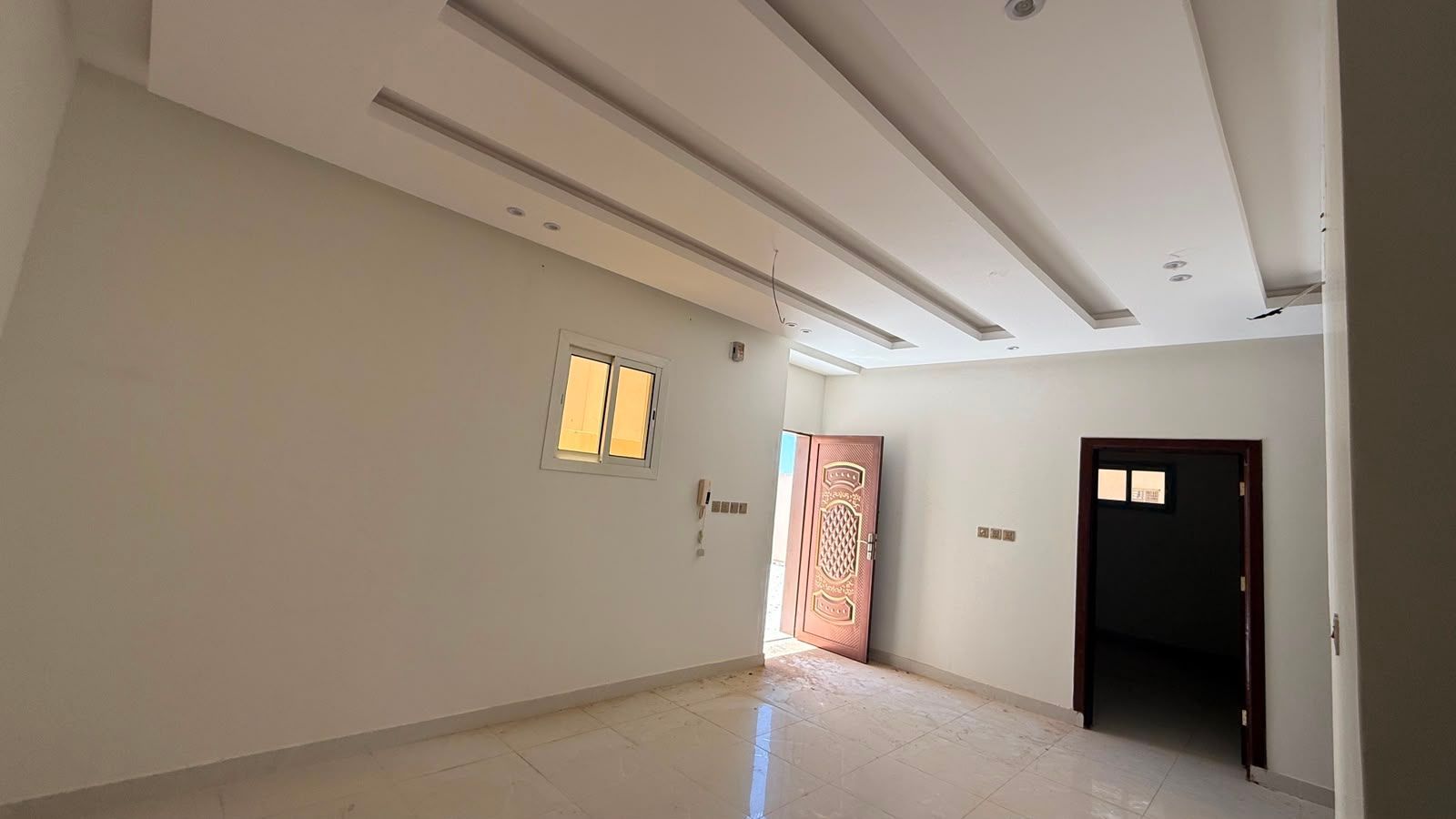 شقة سكنية حي القادسية الثاني رقم صك (895708004326)