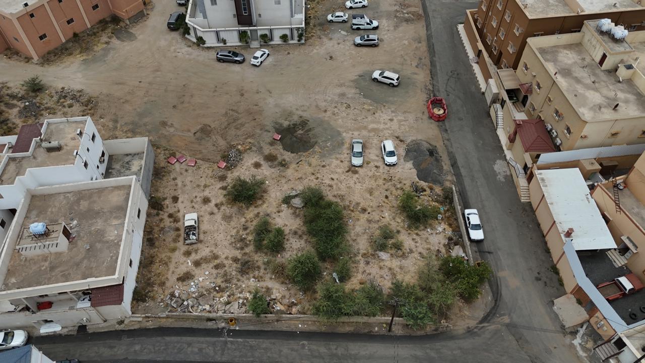 أرض سكنية بحي ذلالة بمدينة خميس مشيط صك رقم / 471711007767